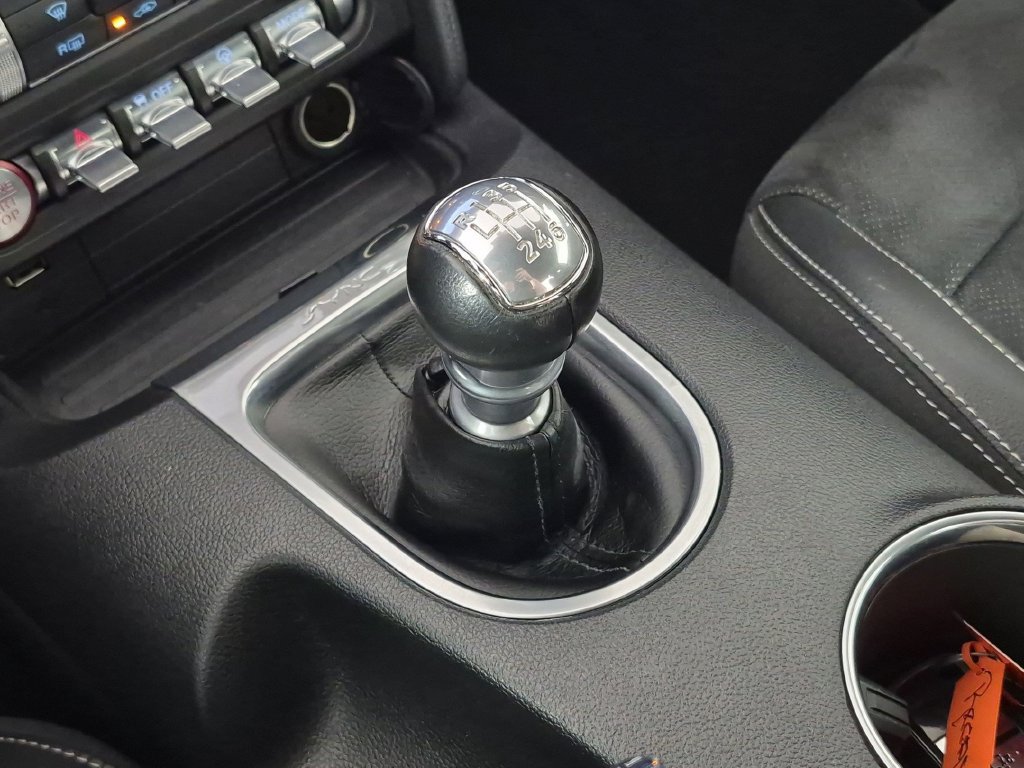 Used 2020 Ford Mustang GT Premium w/ Carbon Sport Interior Package RWD image 27