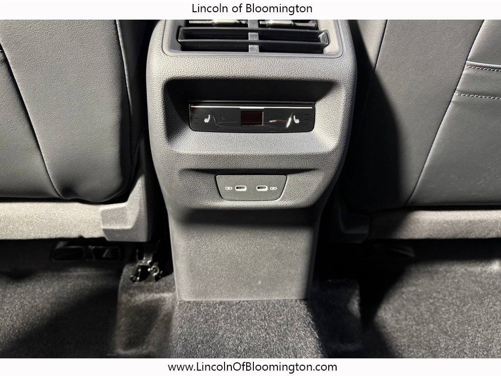 Used 2026 Volkswagen Tiguan SEL R-Line AWD/4WD image 12