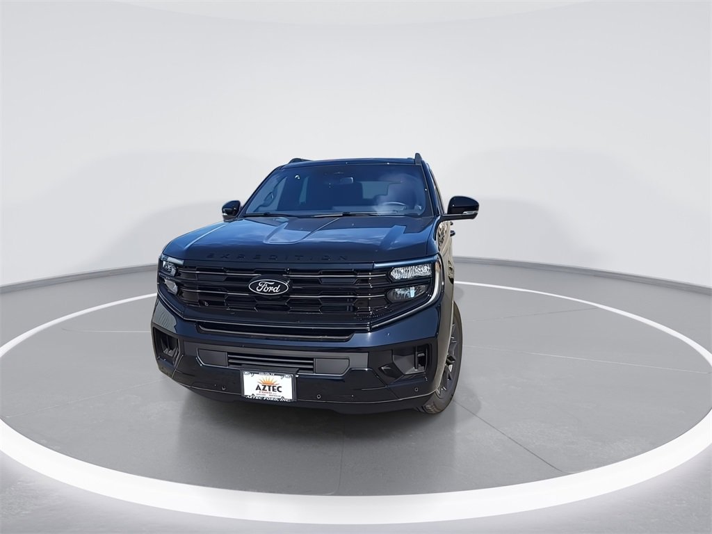 New 2025 Ford Expedition Platinum image 3