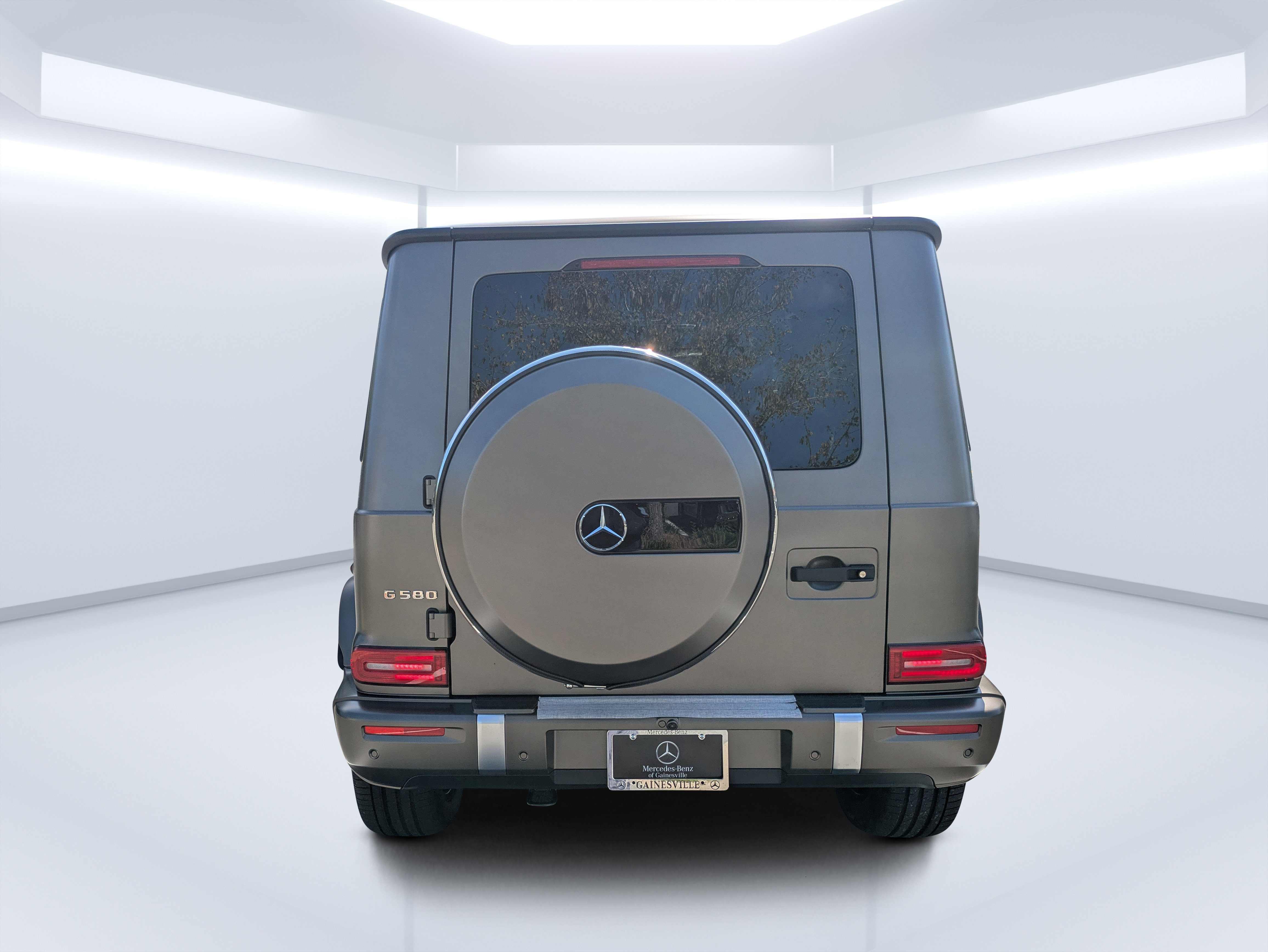 New 2027 Mercedes-Benz G 580 e image 4