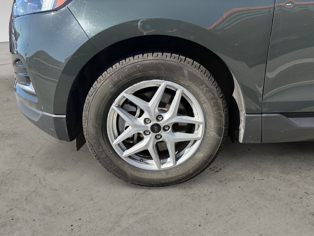 Used 2024 Ford Edge SEL AWD/4WD image 14