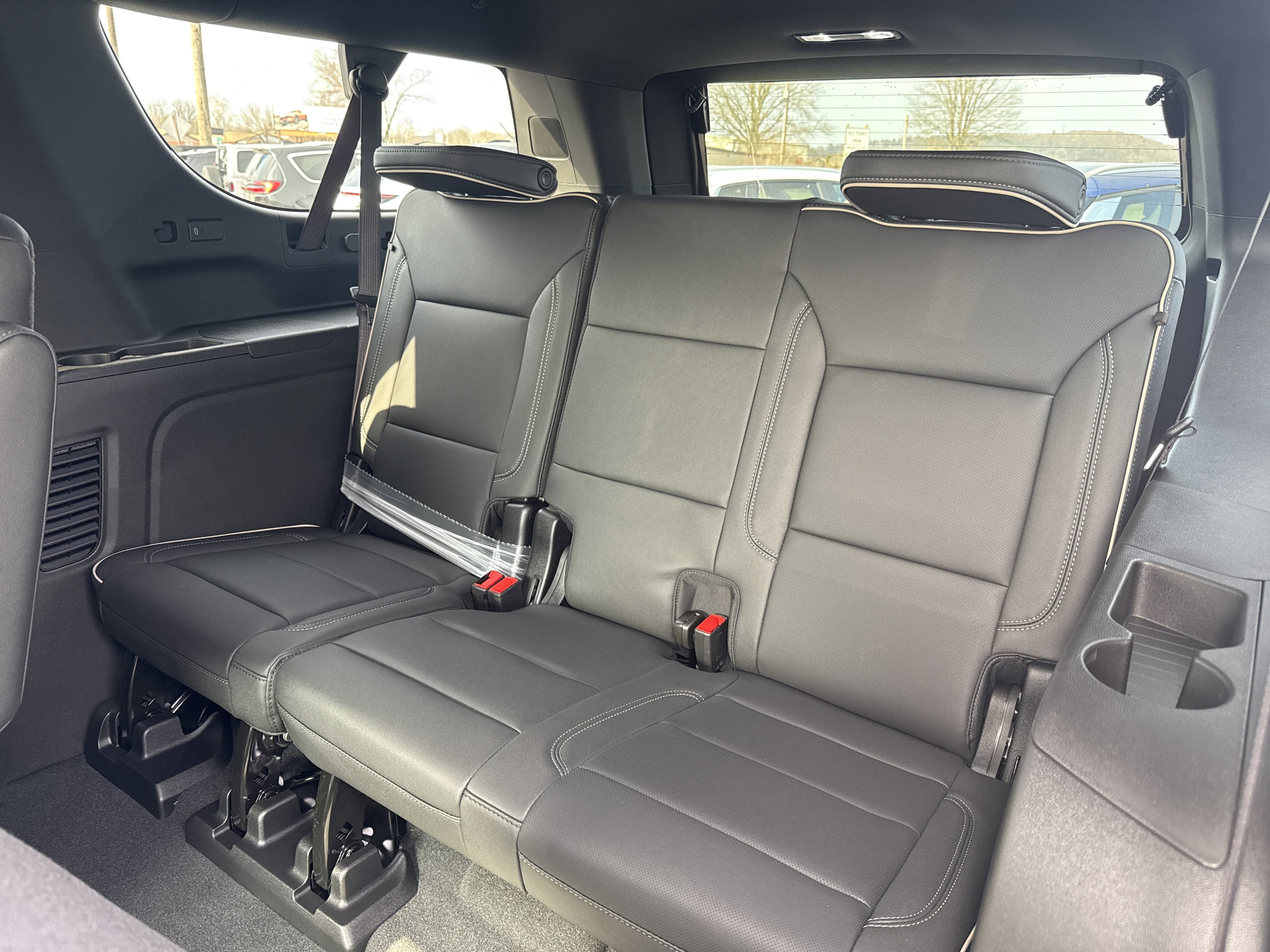 New 2026 GMC Yukon XL Elevation image 13