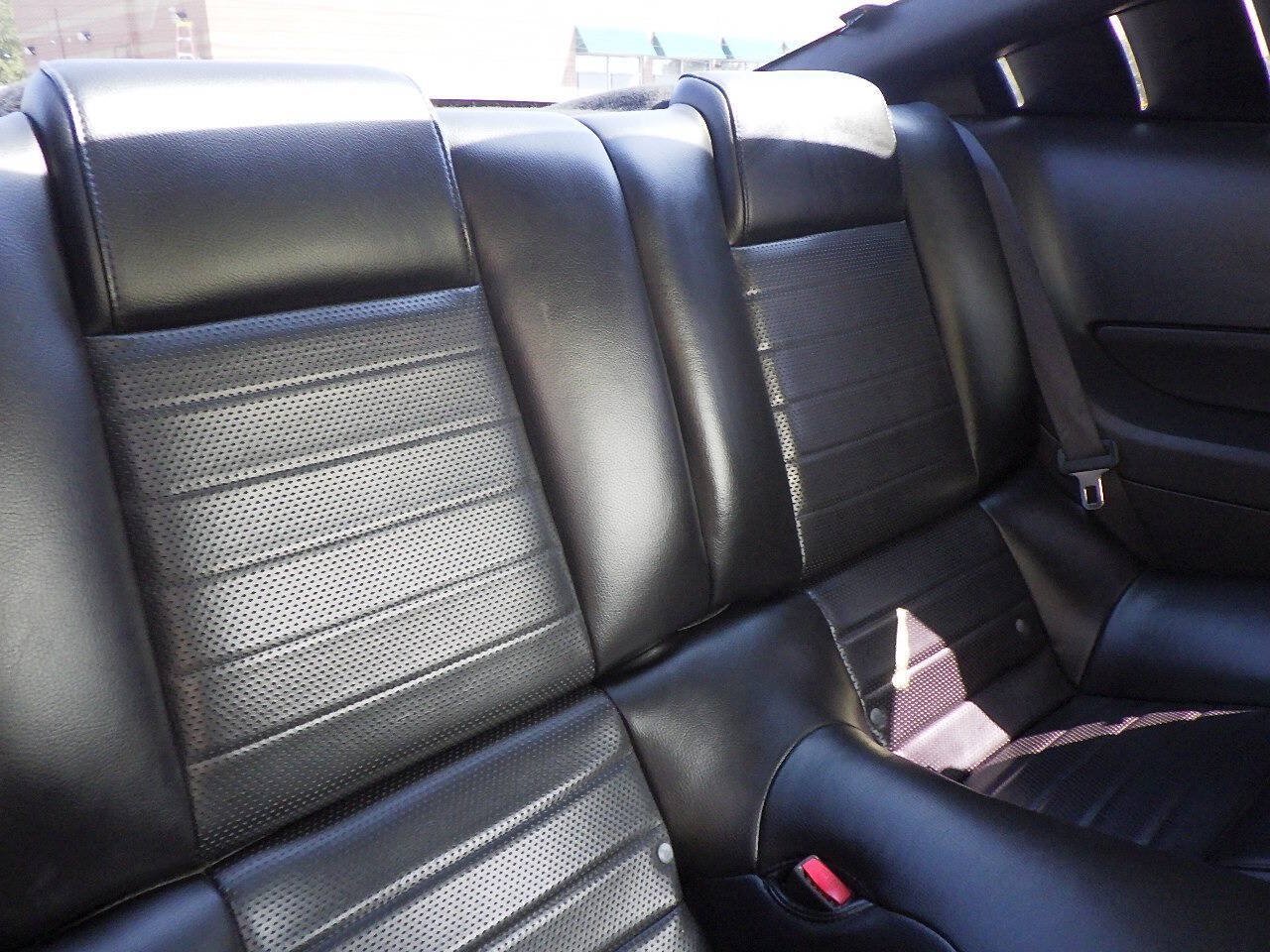 Used 2006 Ford Mustang GT RWD image 16
