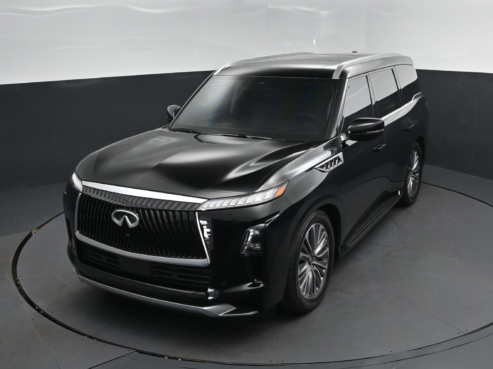 Certified 2025 INFINITI QX80 Luxe RWD image 30