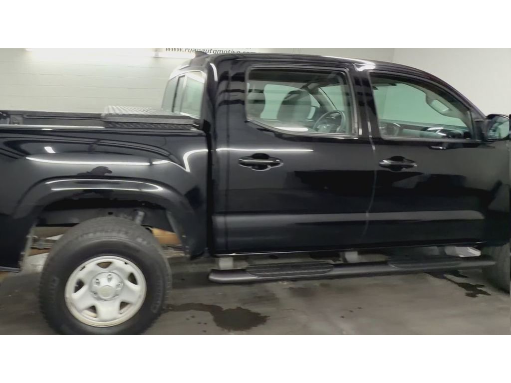 Used 2017 Toyota Tacoma SR w/ SR Convenience Package image 9