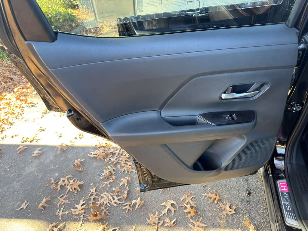 New 2026 Nissan Kicks SR w/ SR Premium Package image 32