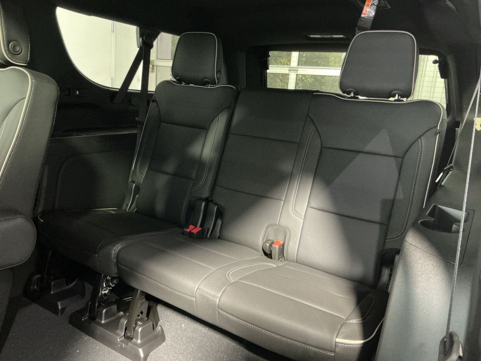New 2026 Chevrolet Suburban Premier AWD/4WD image 26