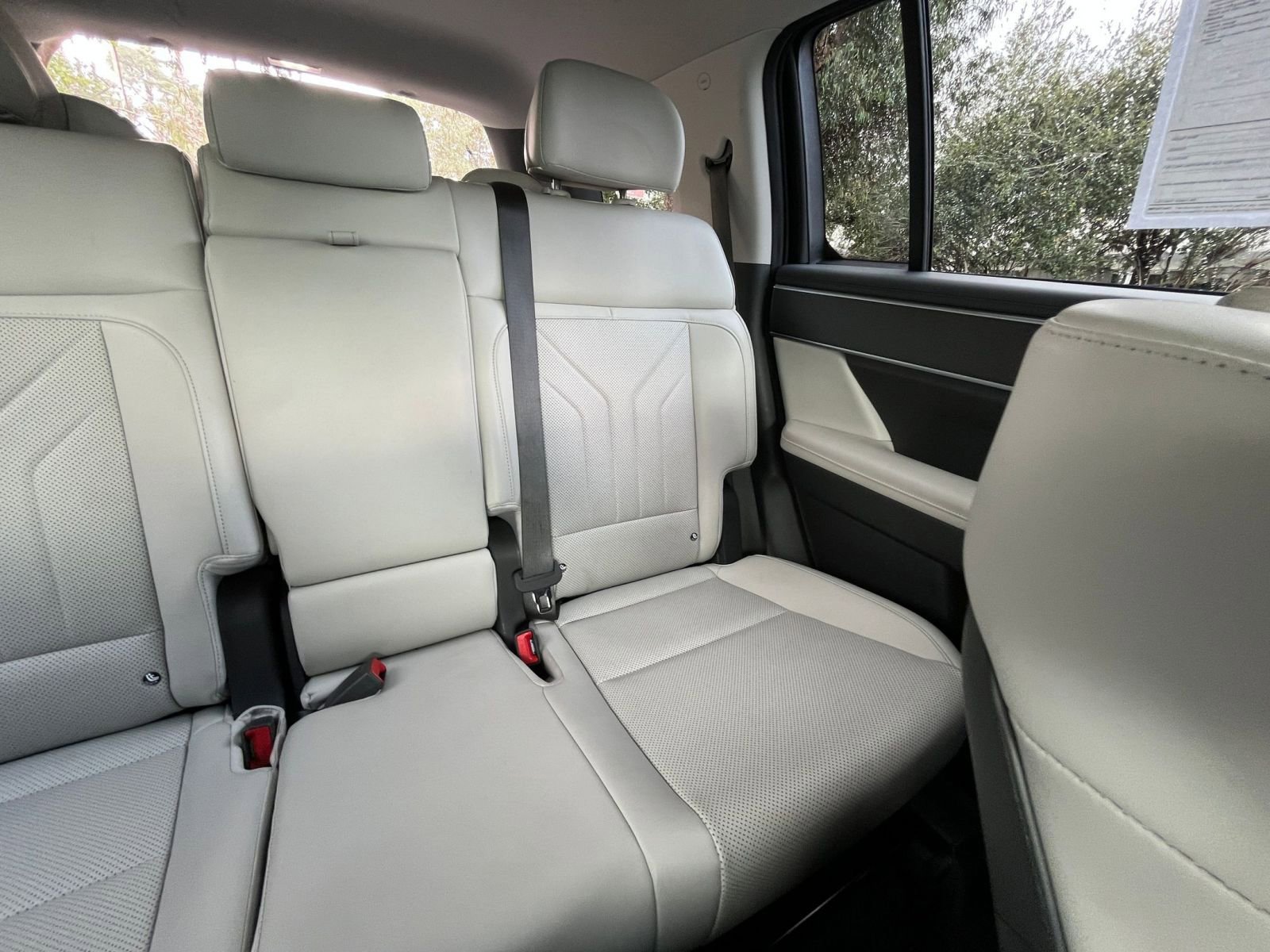 Used 2025 Hyundai Santa Fe SEL image 38