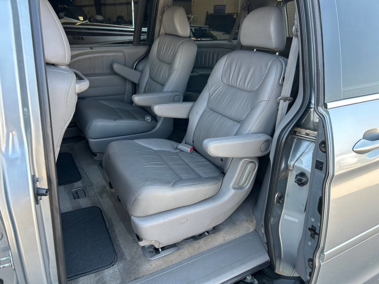 Used 2010 Honda Odyssey EX-L image 29