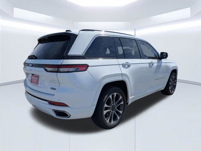 Used 2023 Jeep Grand Cherokee Overland w/ Luxury Tech Group IV image 4