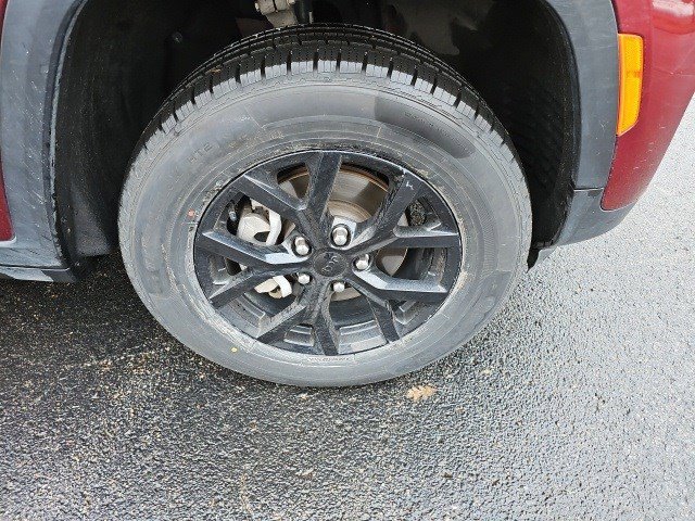 Used 2024 Jeep Grand Cherokee Altitude image 10