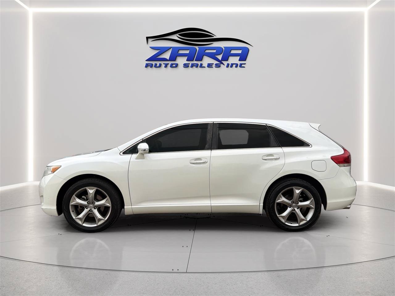 Used 2015 Toyota Venza XLE AWD/4WD image 4