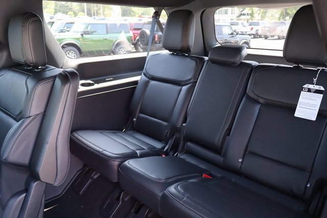 New 2025 Ford Expedition Max Platinum w/ Stealth Appearance Package image 14
