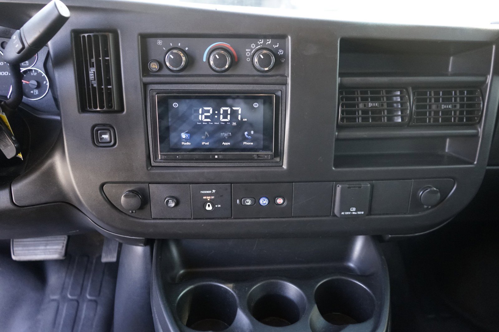 Used 2021 Chevrolet Express 2500 w/ Driver Convenience Package image 22