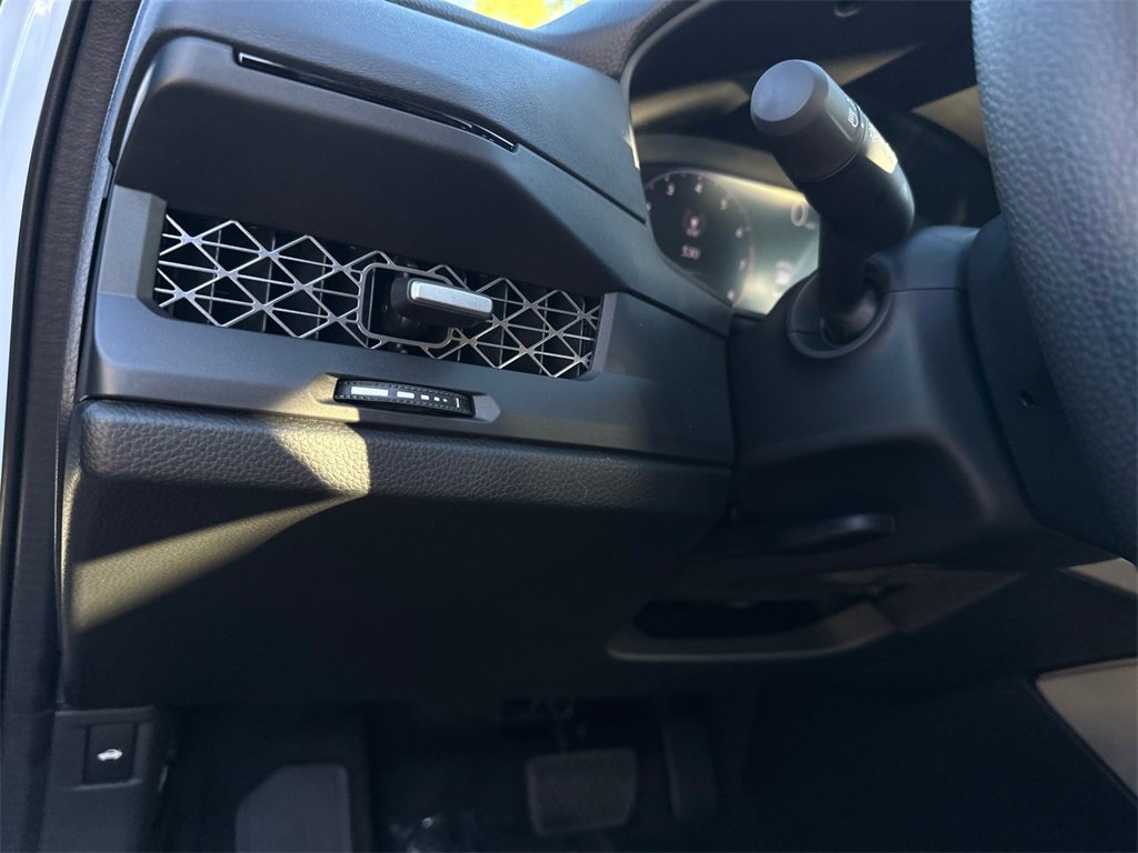 New 2025 Honda Accord SE image 32