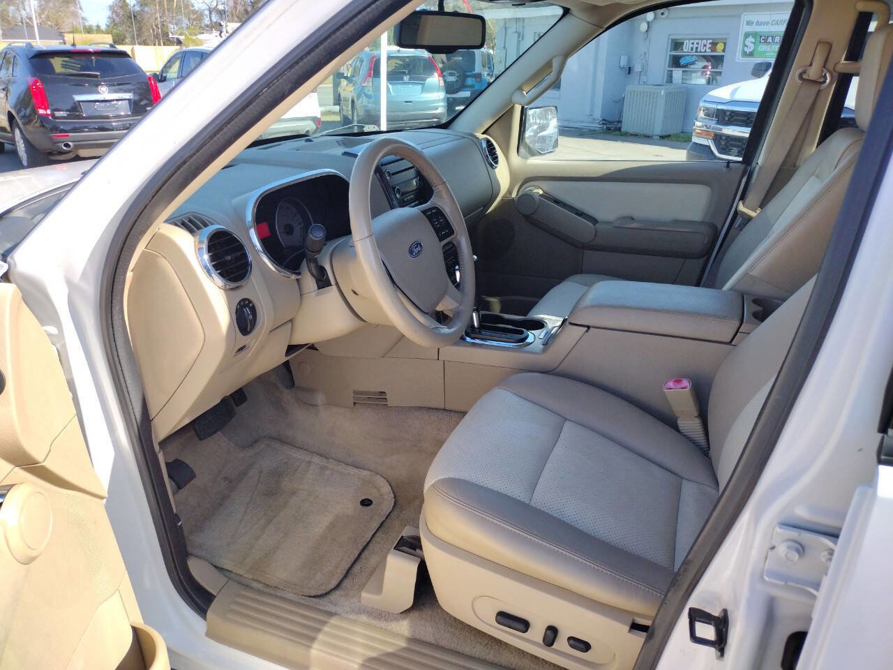 Used 2010 Ford Explorer Limited image 17