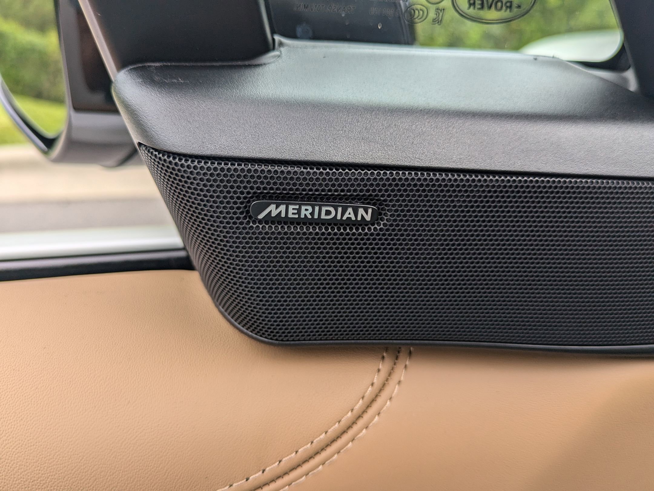 New 2025 Land Rover Range Rover SE image 22