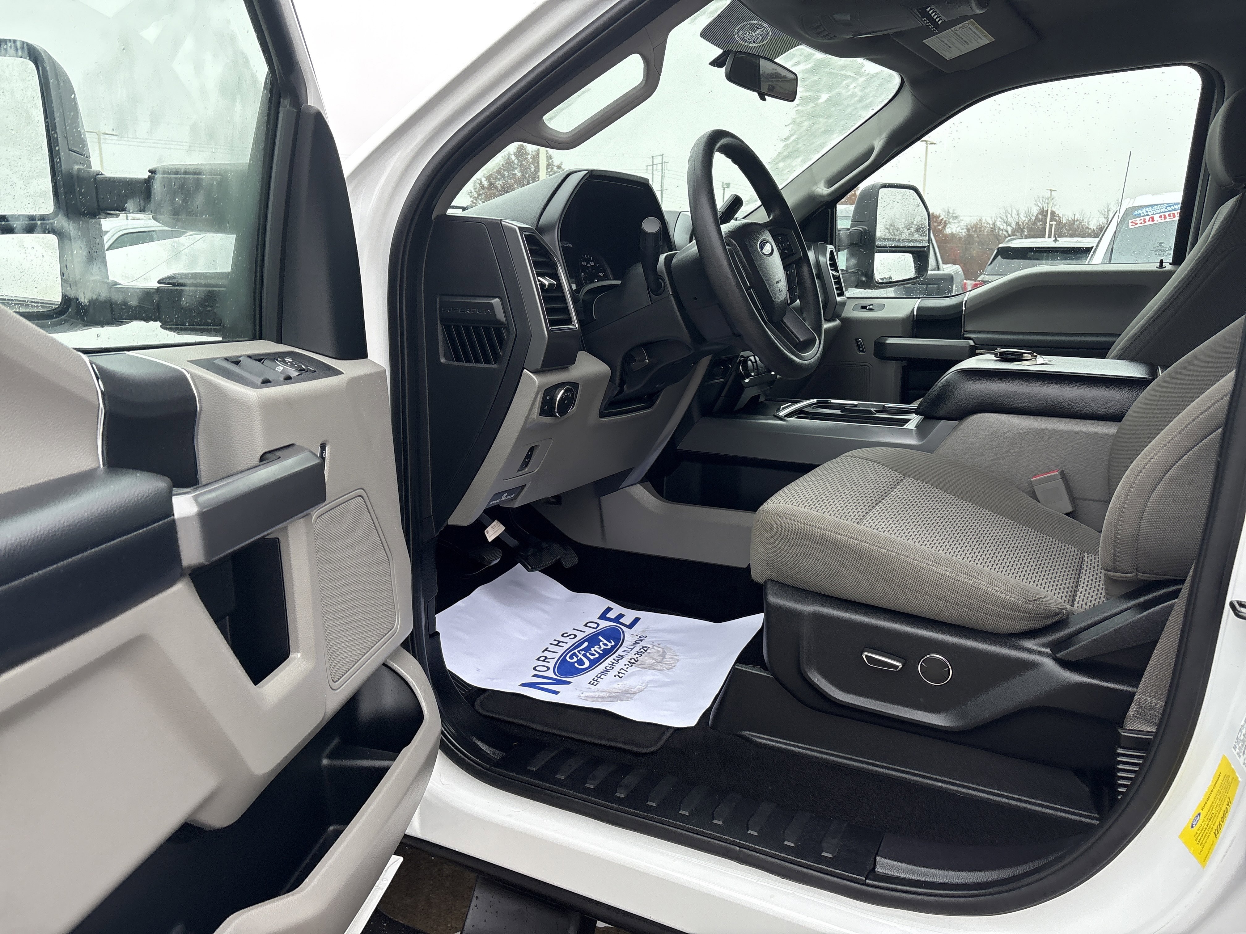 Used 2019 Ford F250 XLT w/ XLT Value Package image 12