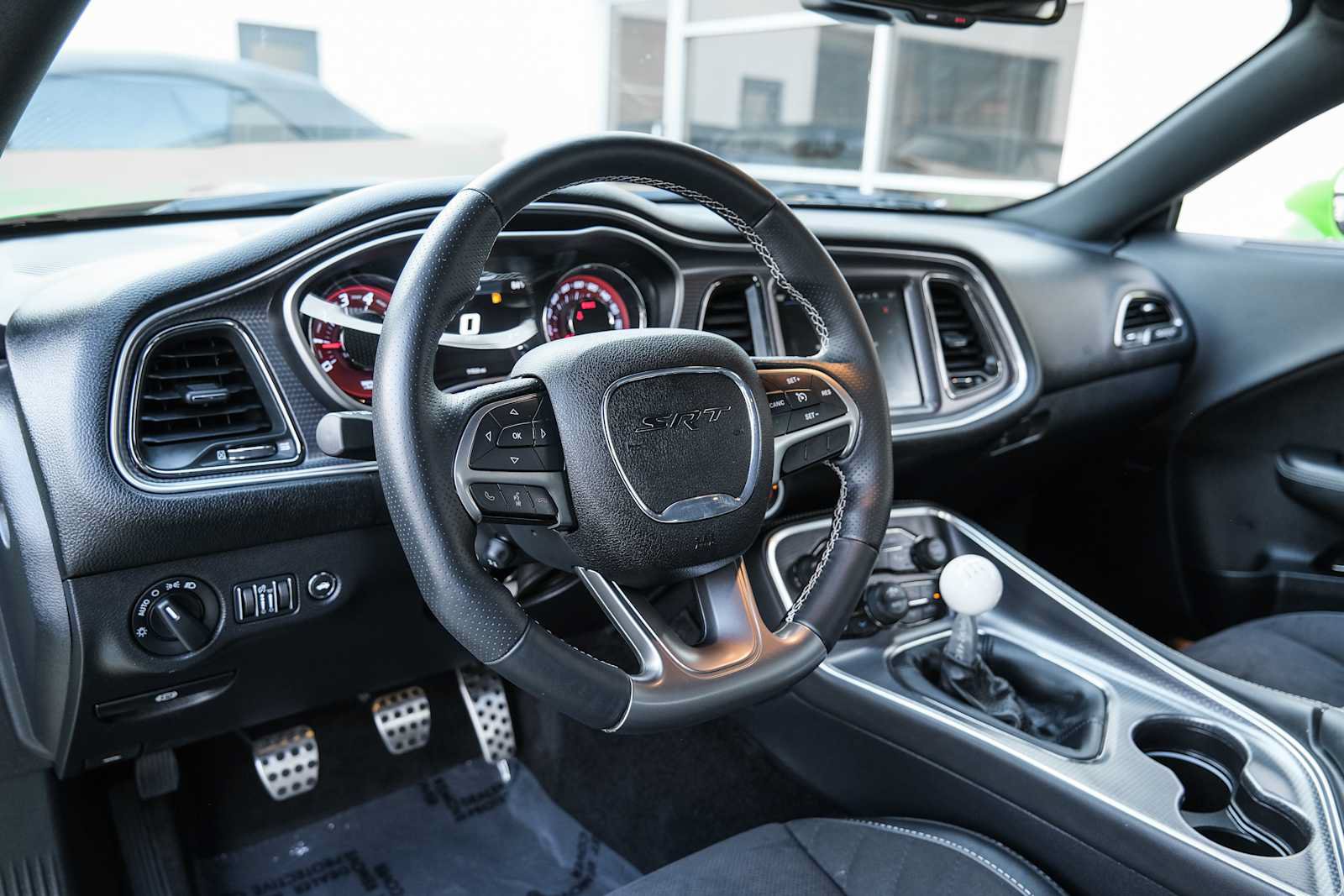 Used 2015 Dodge Challenger SRT Hellcat RWD image 25