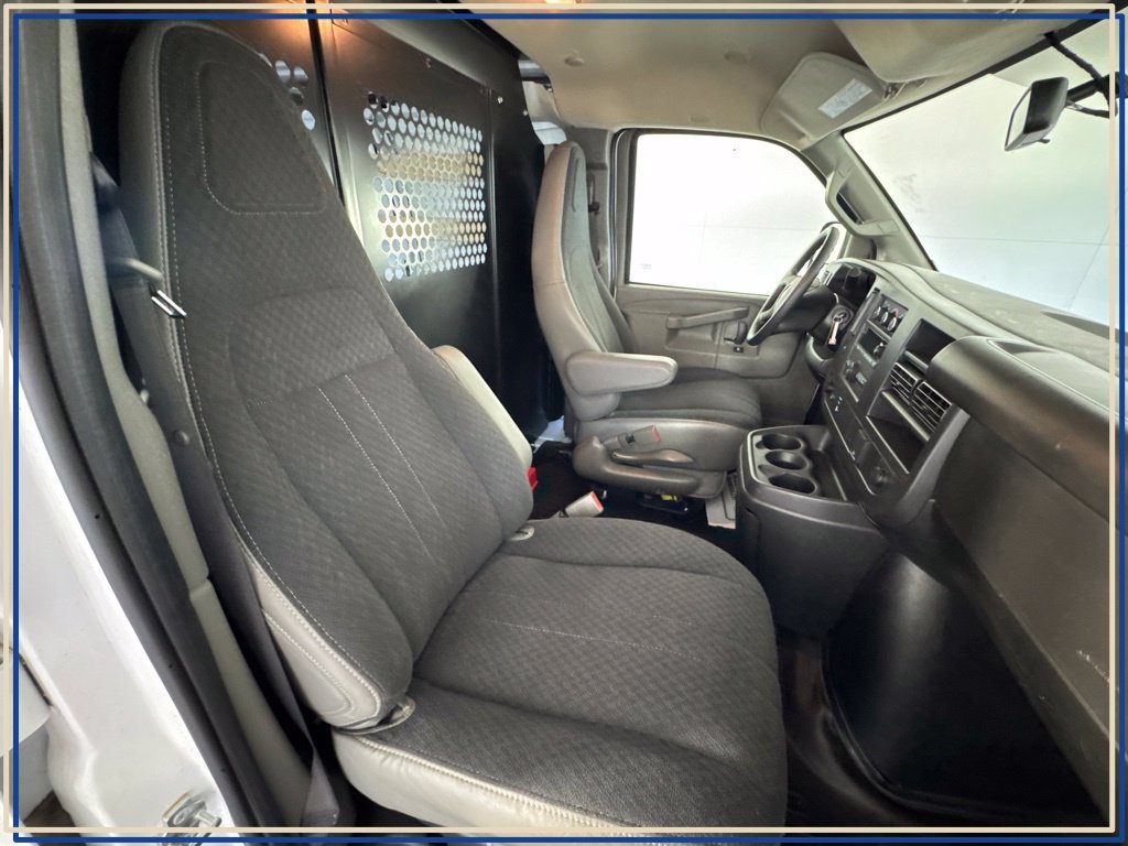 Used 2025 Chevrolet Express 2500 w/ Driver Convenience Package RWD image 38