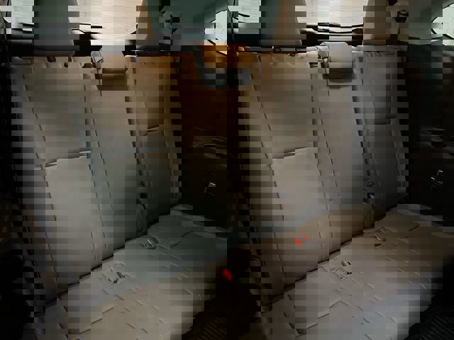 Used 2024 Toyota Highlander Platinum image 27