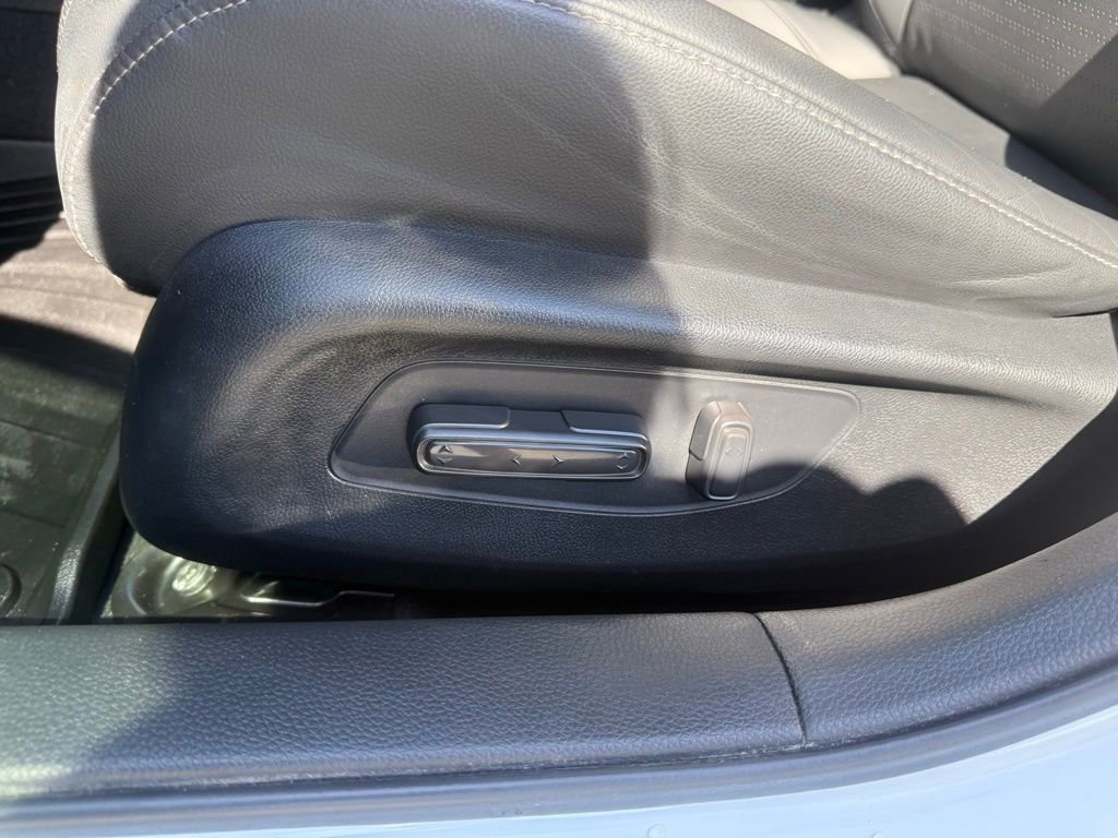Used 2022 Honda Civic EX-L image 14