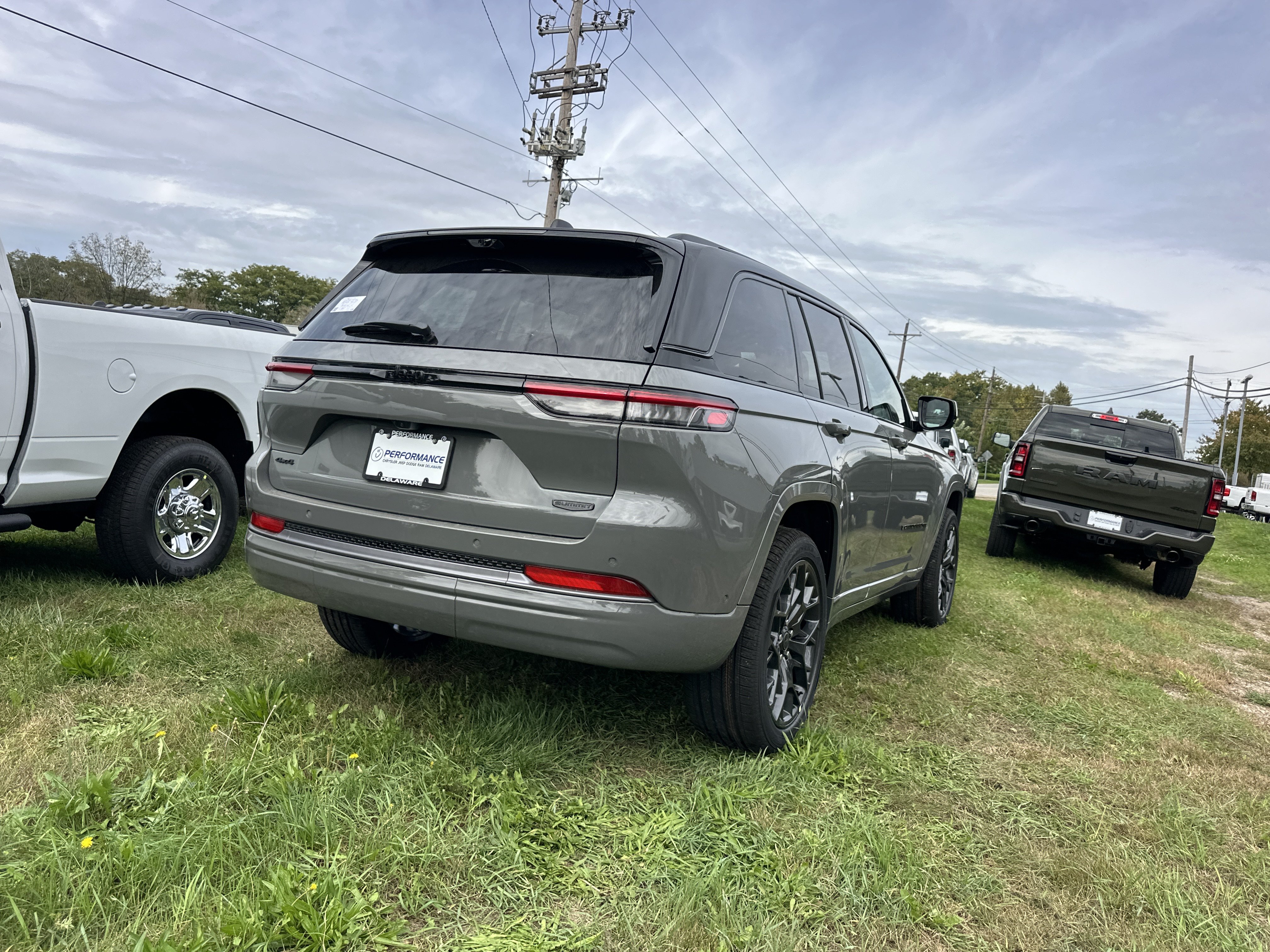 New 2027 Jeep Grand Cherokee Summit AWD/4WD image 19