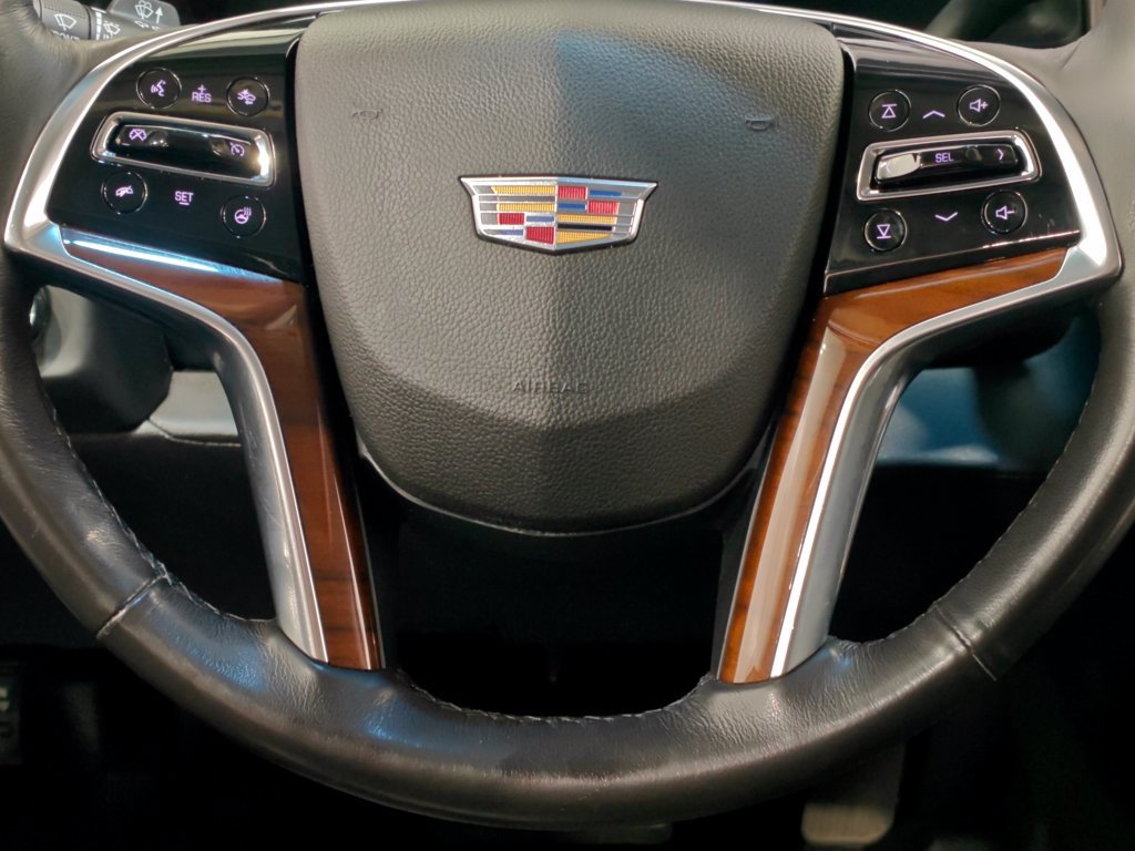 Used 2019 Cadillac Escalade Luxury AWD/4WD image 5