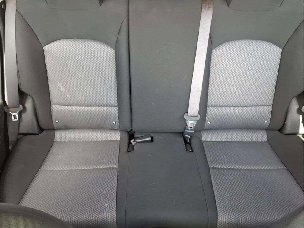 Used 2025 Kia Soul LX w/ LX Technology Package image 17