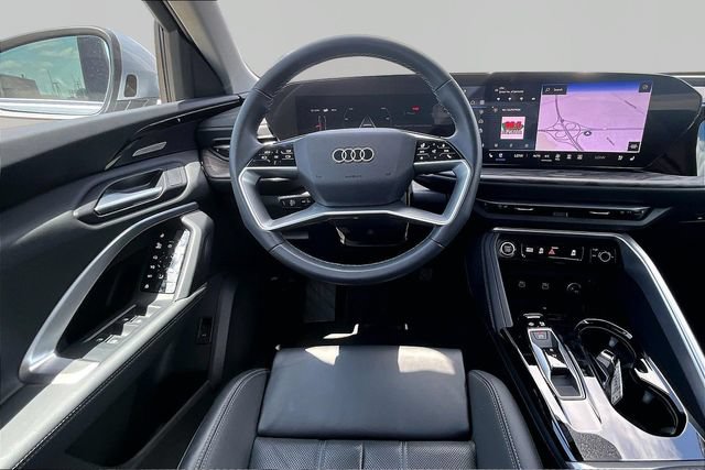 Used 2025 Audi Q5 Premium Plus w/ Premium Plus AWD/4WD image 5