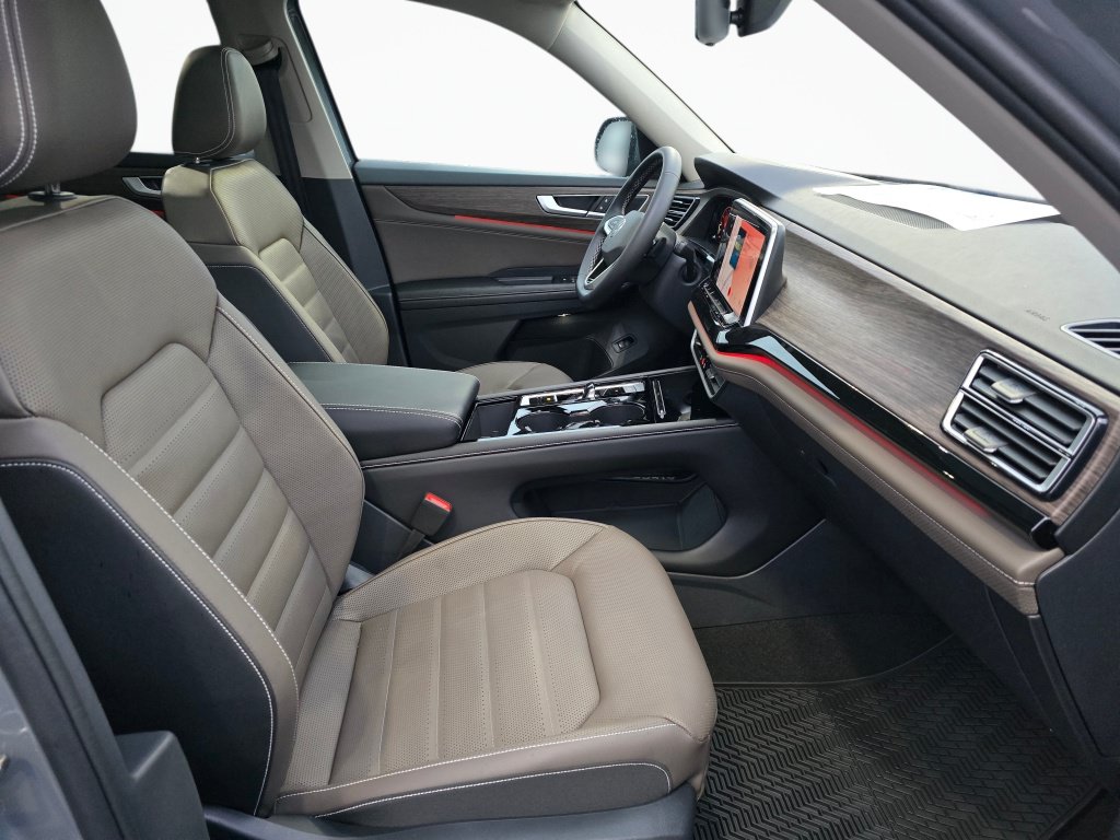 New 2026 Volkswagen Atlas SEL AWD/4WD image 32