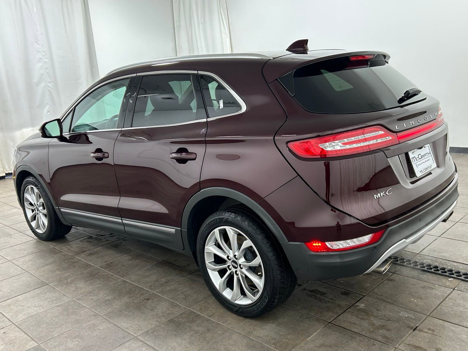 Used 2018 Lincoln MKC Select w/ Select Plus Package image 3