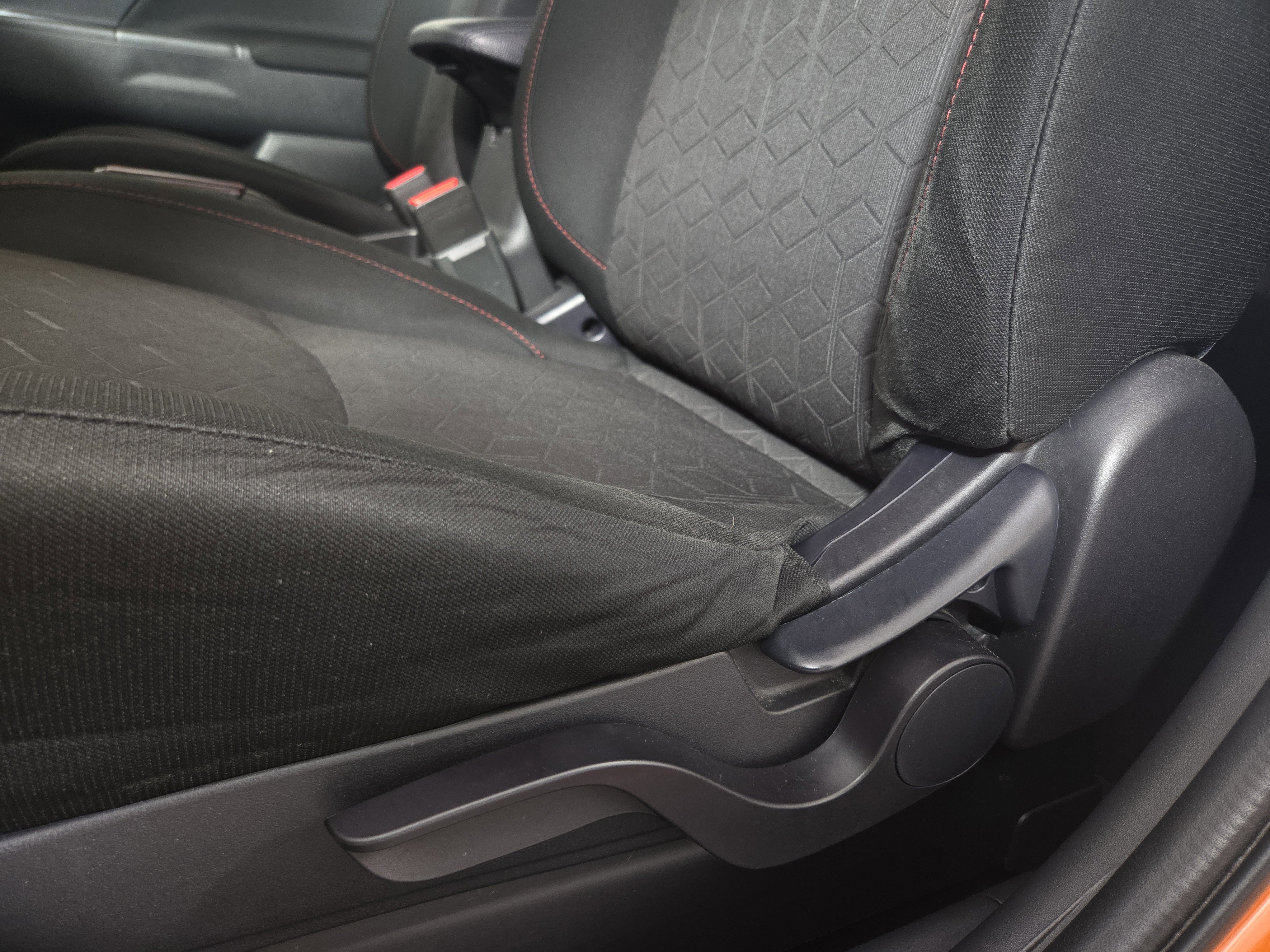 Used 2021 Mitsubishi Outlander Sport Black Edition FWD image 29