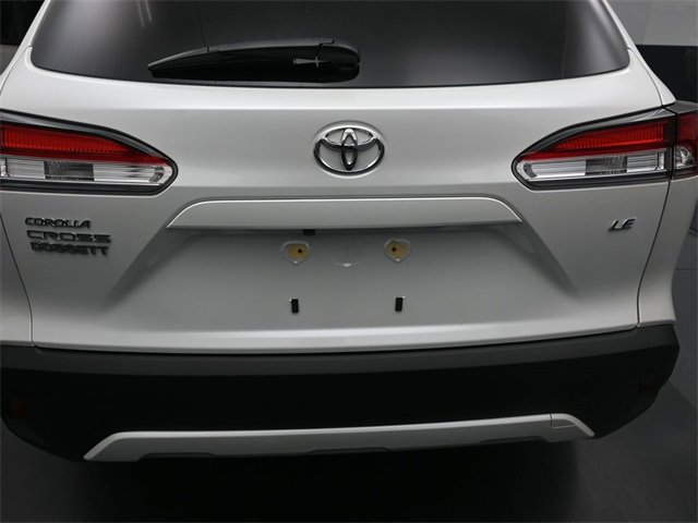 Used 2023 Toyota Corolla Cross LE image 12