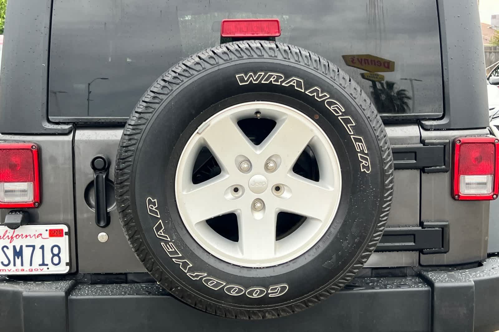 Used 2018 Jeep Wrangler Unlimited Sport S AWD/4WD image 19