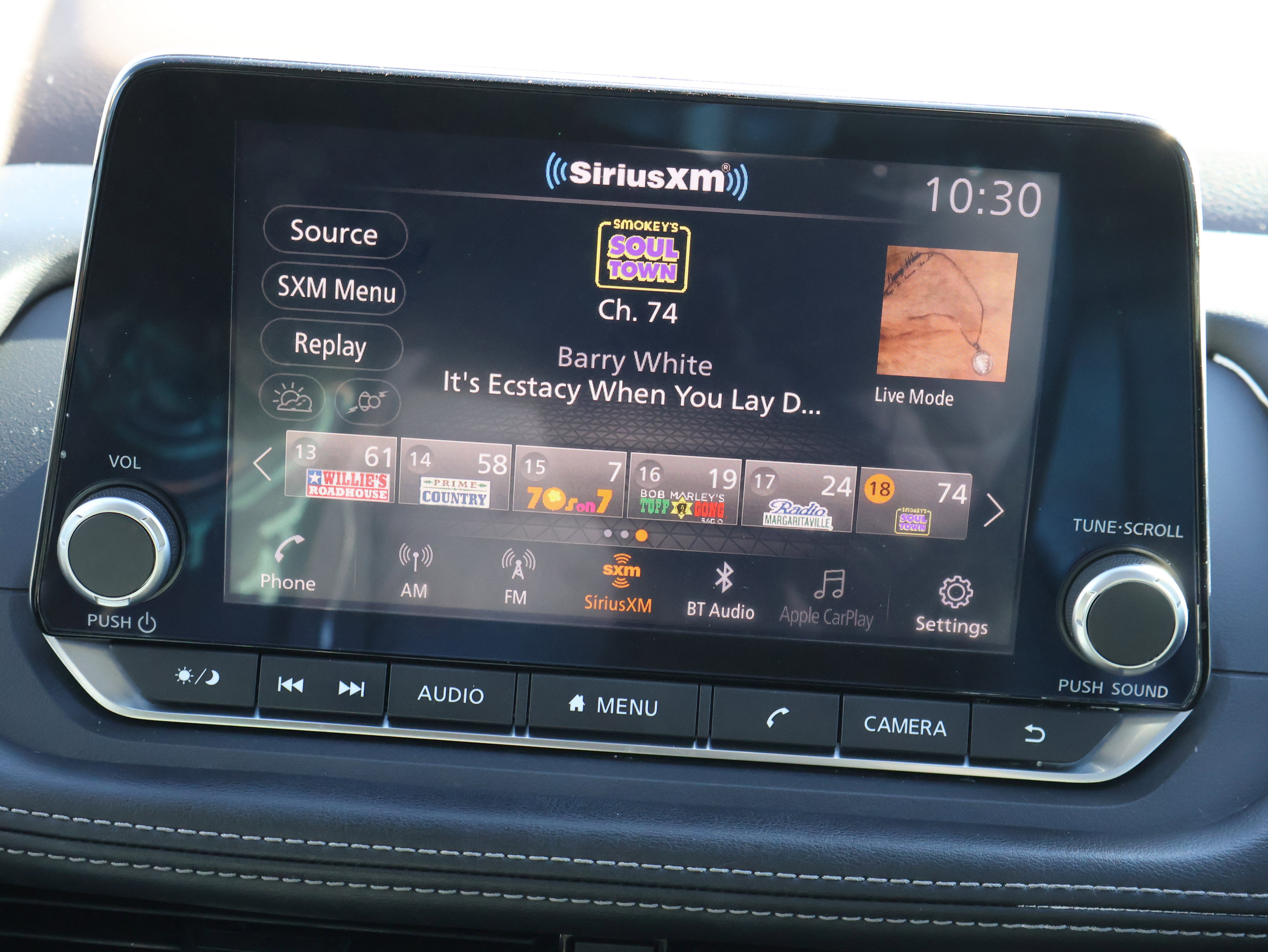 Used 2022 Nissan Rogue SL image 26