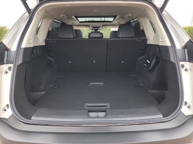 Certified 2023 Nissan Rogue Platinum w/ Platinum Premium Package image 13