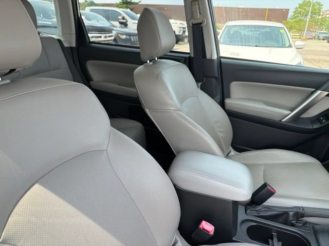 Used 2016 Subaru Forester 2.5i Limited AWD/4WD image 25