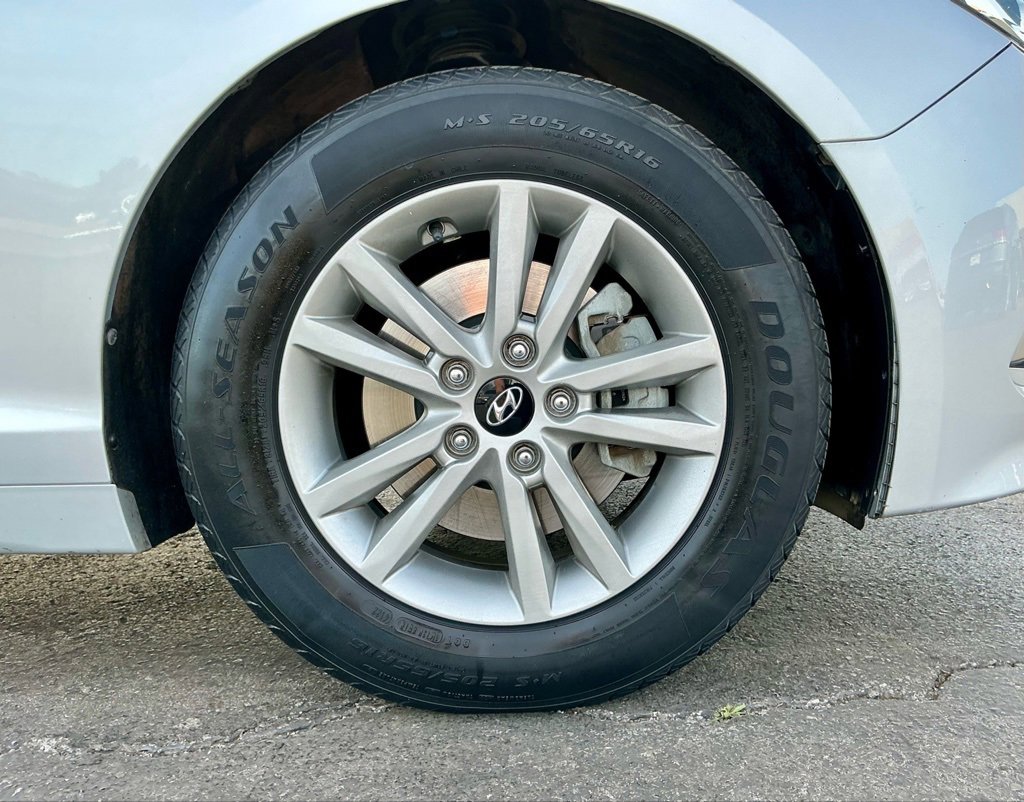 Used 2015 Hyundai Sonata SE image 21
