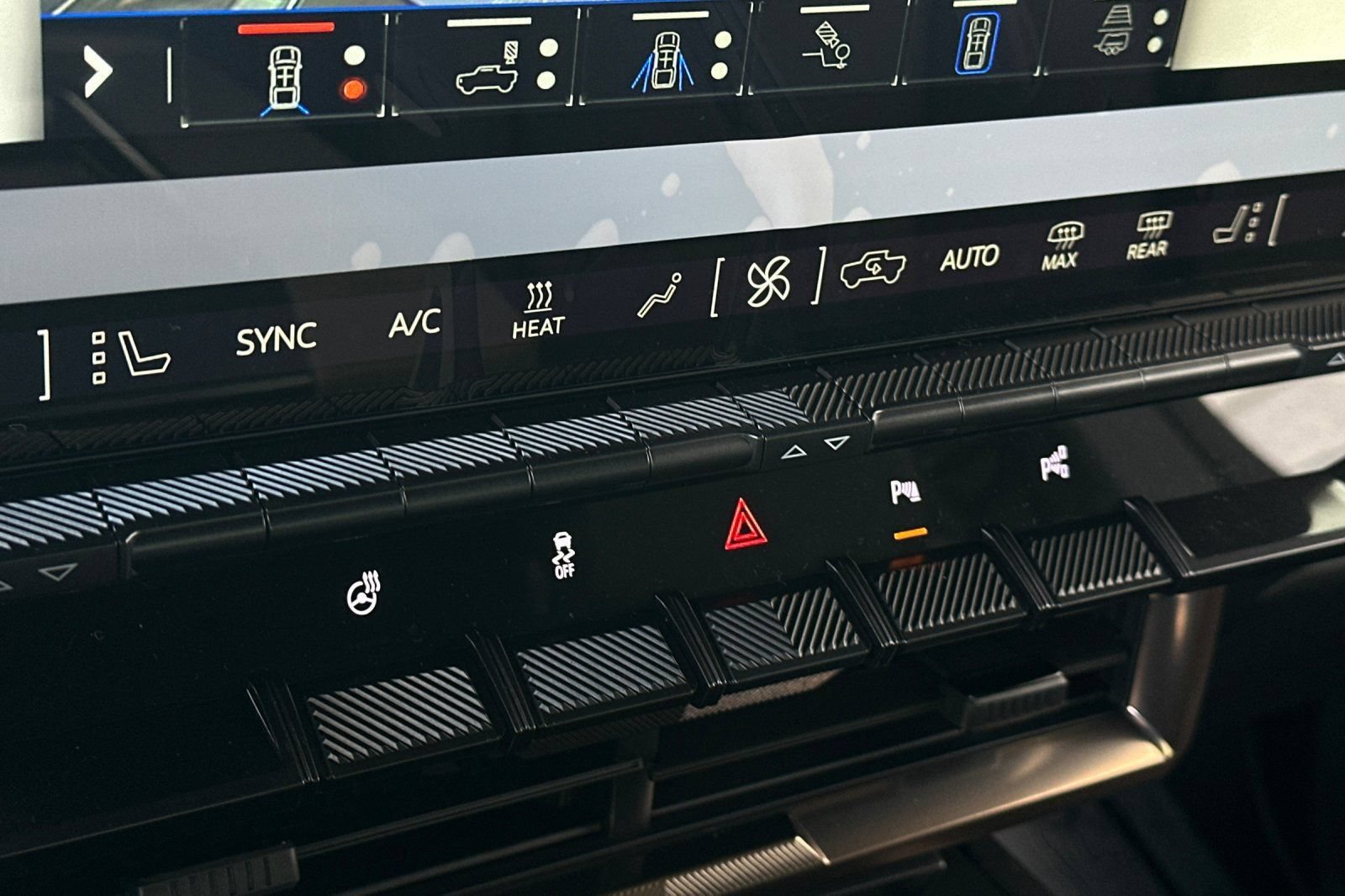 New 2025 GMC Hummer EV 2X AWD/4WD image 20