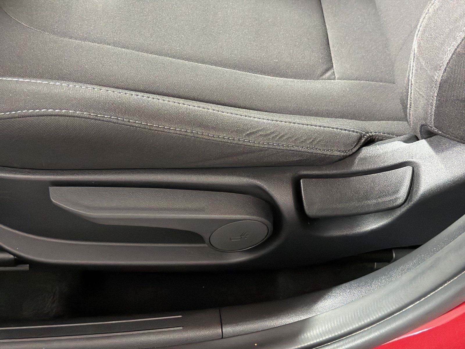 Used 2023 Hyundai Elantra SEL w/ Cargo Package FWD image 14