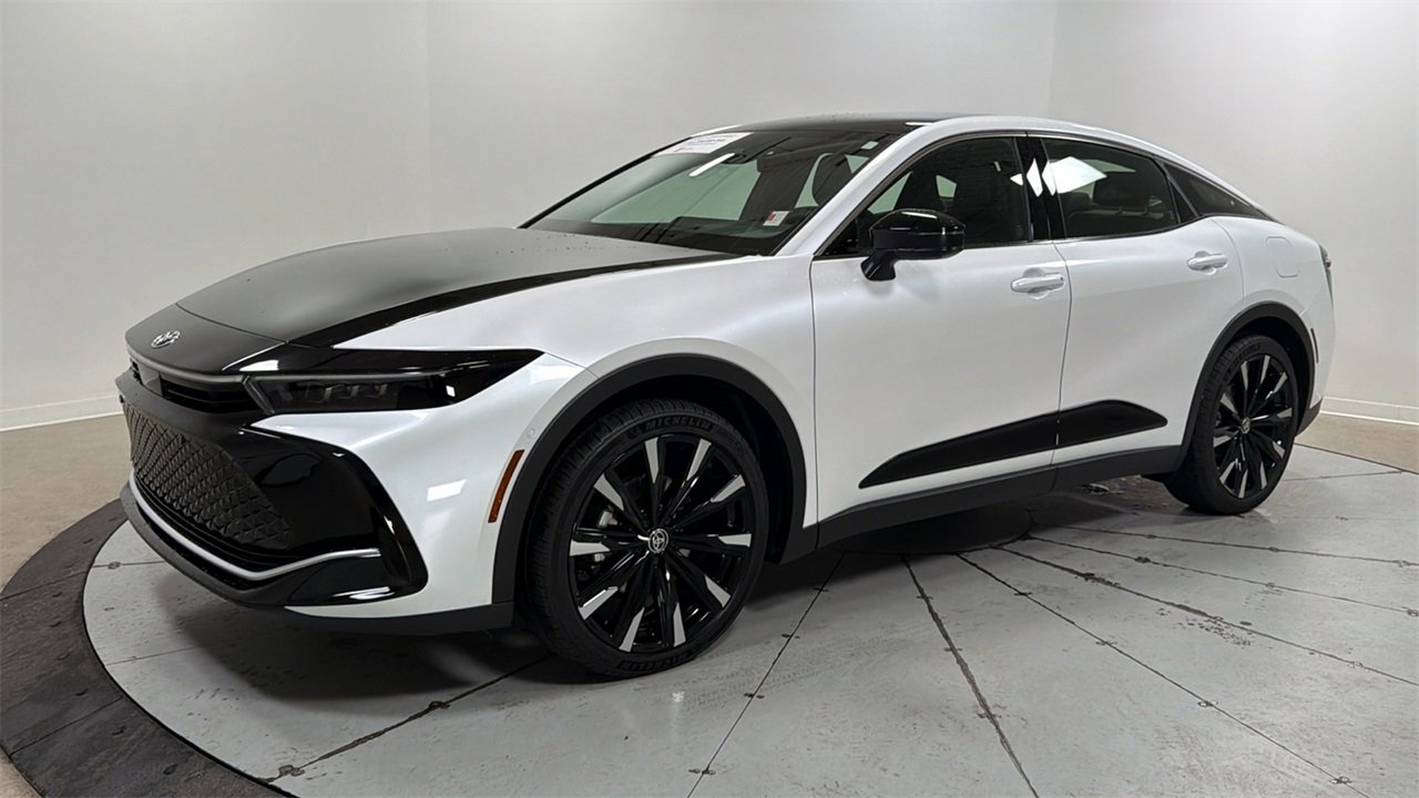 Certified 2026 Toyota Crown Platinum image 1