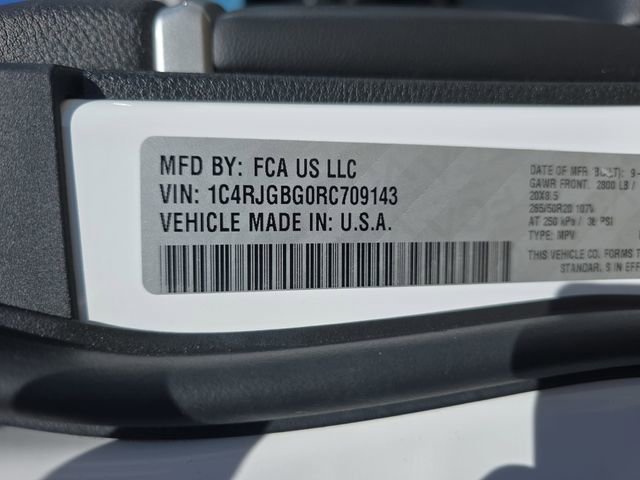 Used 2024 Jeep Grand Cherokee Limited w/ Black Appearance Package image 34