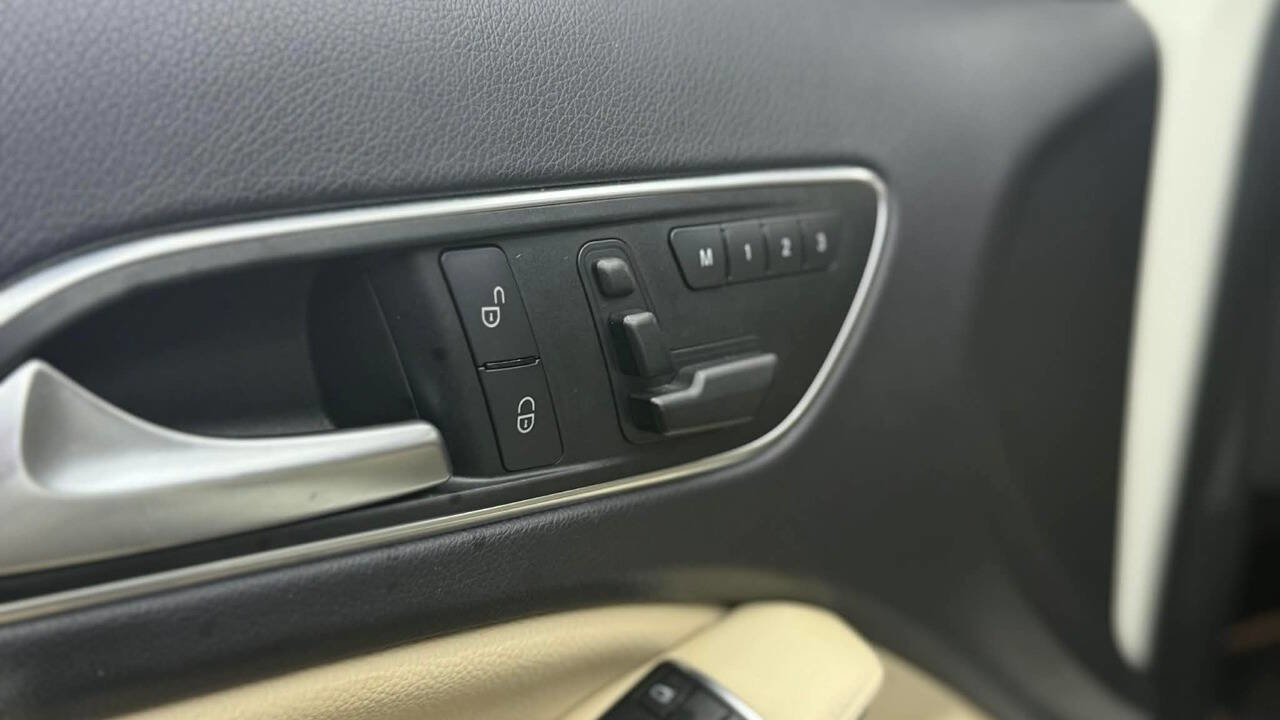 Used 2015 Mercedes-Benz GLA 250 4MATIC image 20