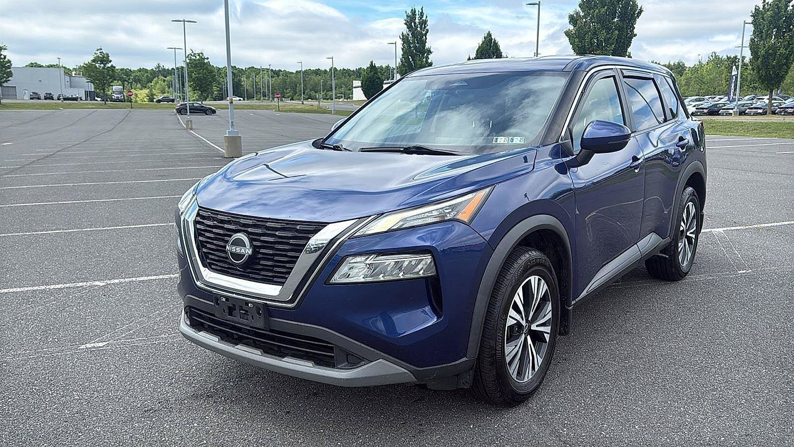 Used 2022 Nissan Rogue SV FWD image 14