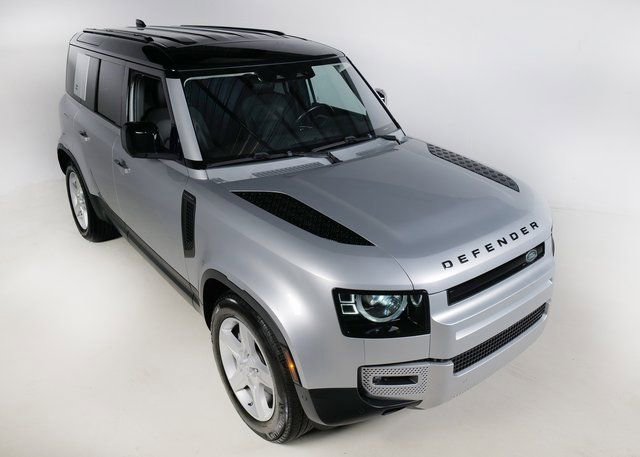 Used 2020 Land Rover Defender 110 SE image 26