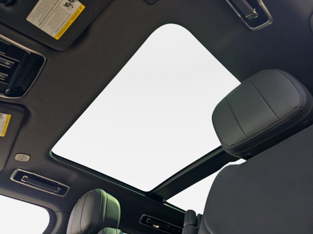 Certified 2023 Land Rover Range Rover SE image 31
