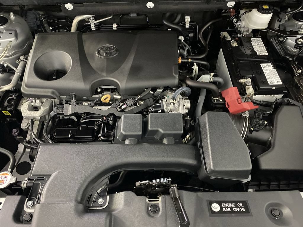 Used 2024 Toyota RAV4 XLE FWD image 35