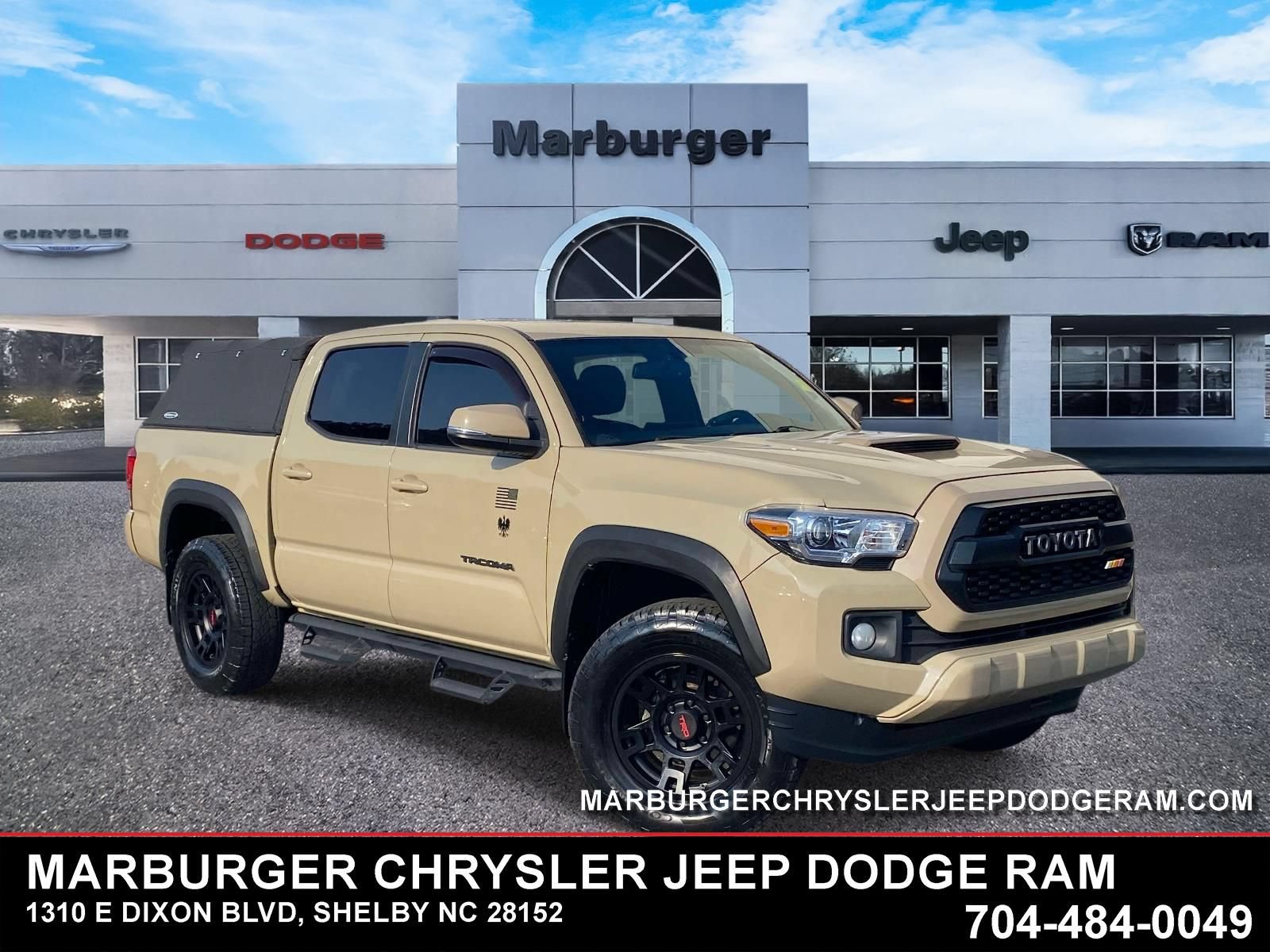 Used 2017 Toyota Tacoma TRD Sport AWD/4WD image 1