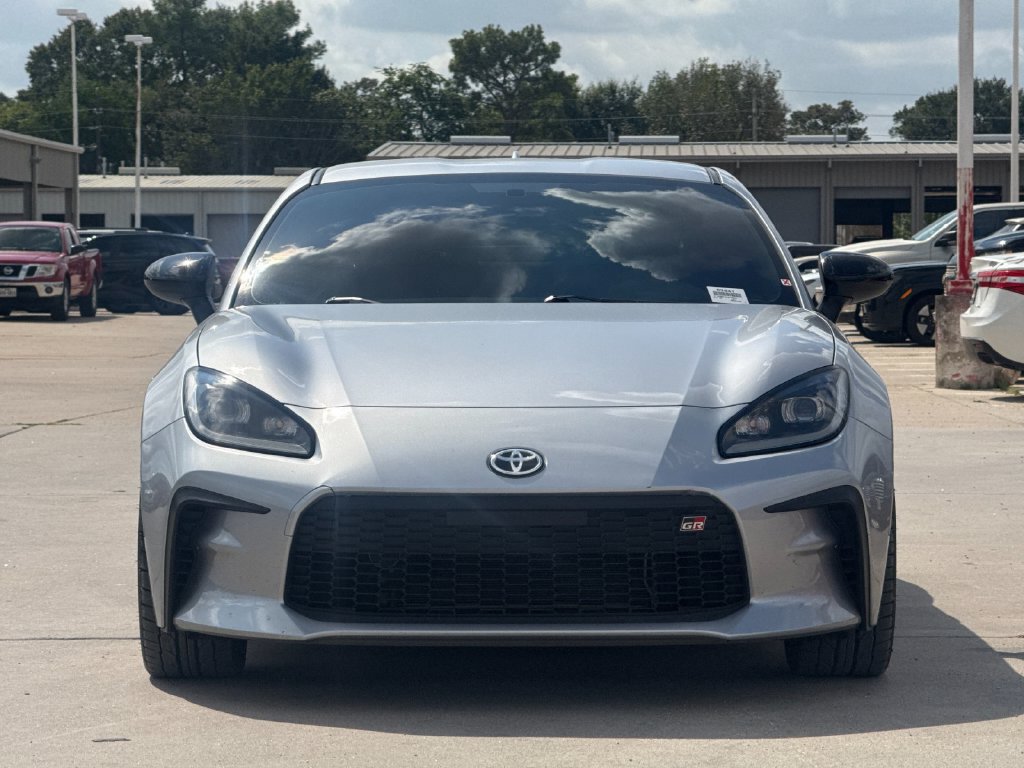 Used 2025 Toyota GR86 Premium w/ Performance Package RWD image 9
